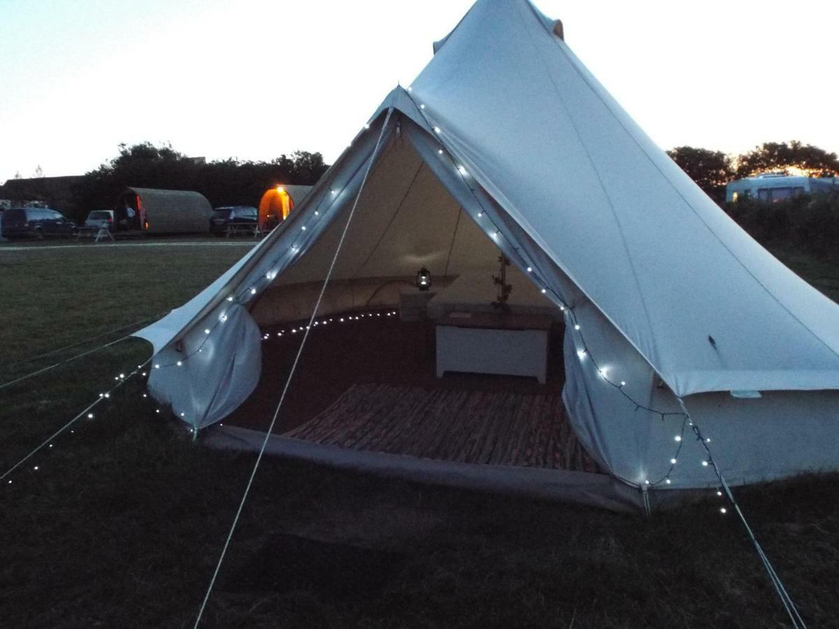 Flamborough Glamping Bell Tents Екстер'єр фото